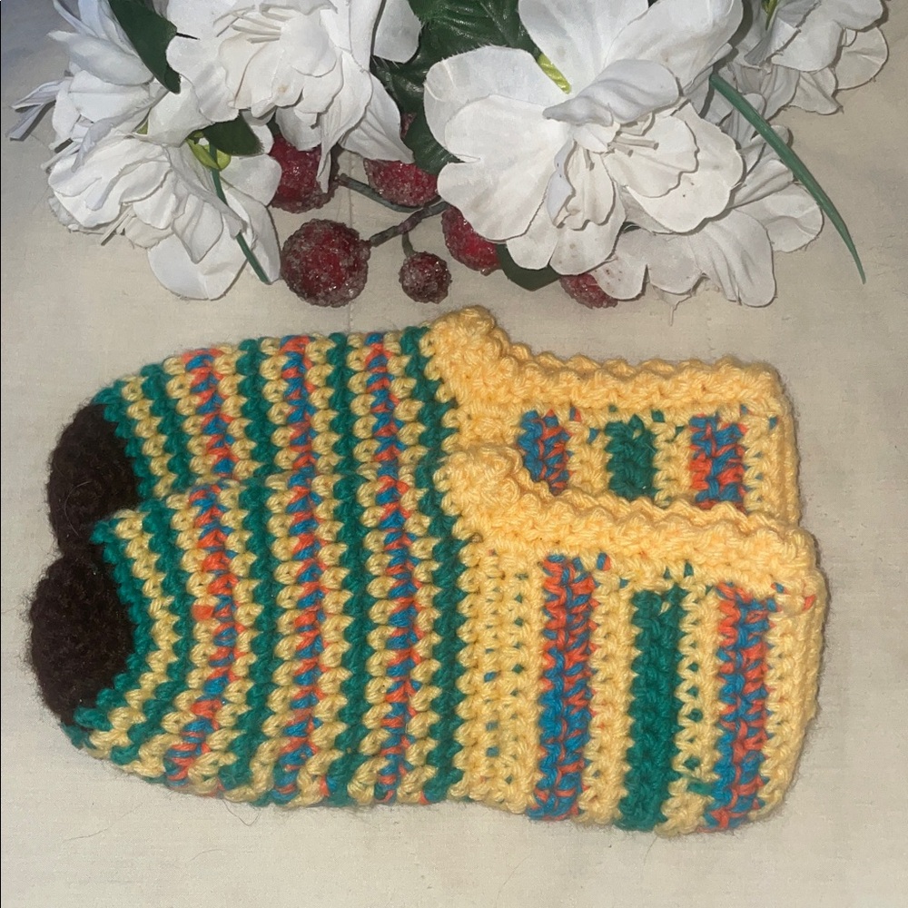 New Hand Knit Yellow Green Blue Red Striped Indoor Cozy Slippers Unisex Size 5-6